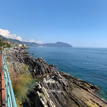 Nervi - 5 Minuti Dalla E Passeggiata Anita Garibaldi - Vicino Fermata Dell'autobus E La Stazione Ferroviaria Appartamento