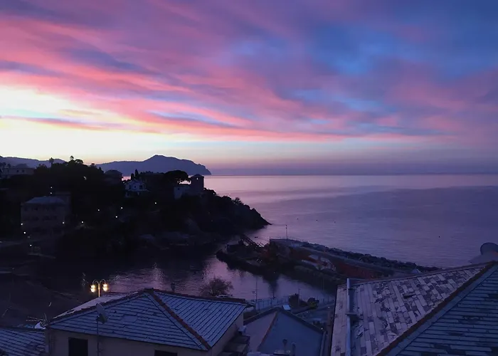 Nervi - 5 Minuti Dal Porticciolo E Passeggiata Anita Garibaldi - Vicino Fermata Dell'autobus E La Stazione Ferroviaria Janov